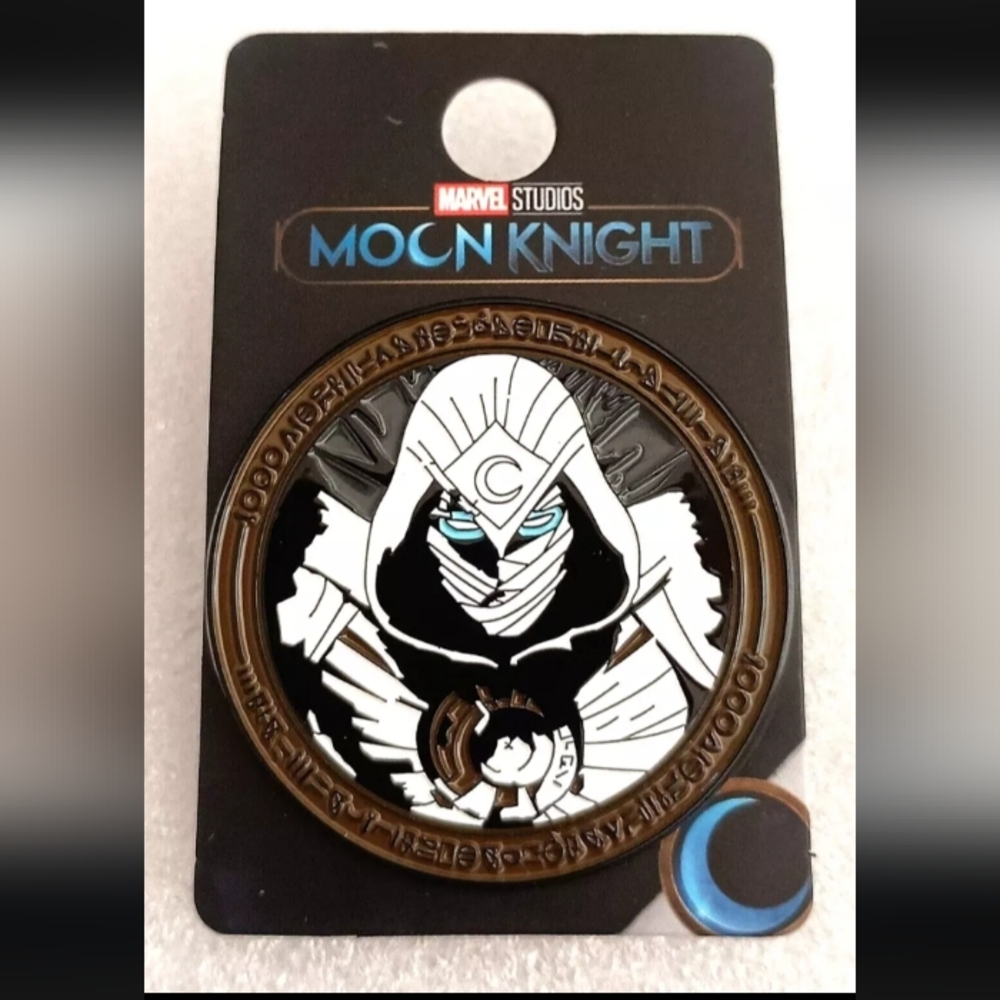 Disney Studios Moon Knight Marvel Comics Portrait Lapel Pin New NOS MIP 2022